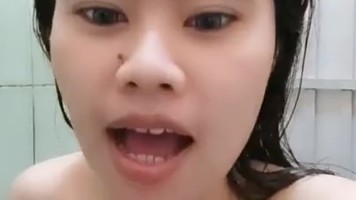 Neng Yola Show Mandi Sampai Pakai Daleman
