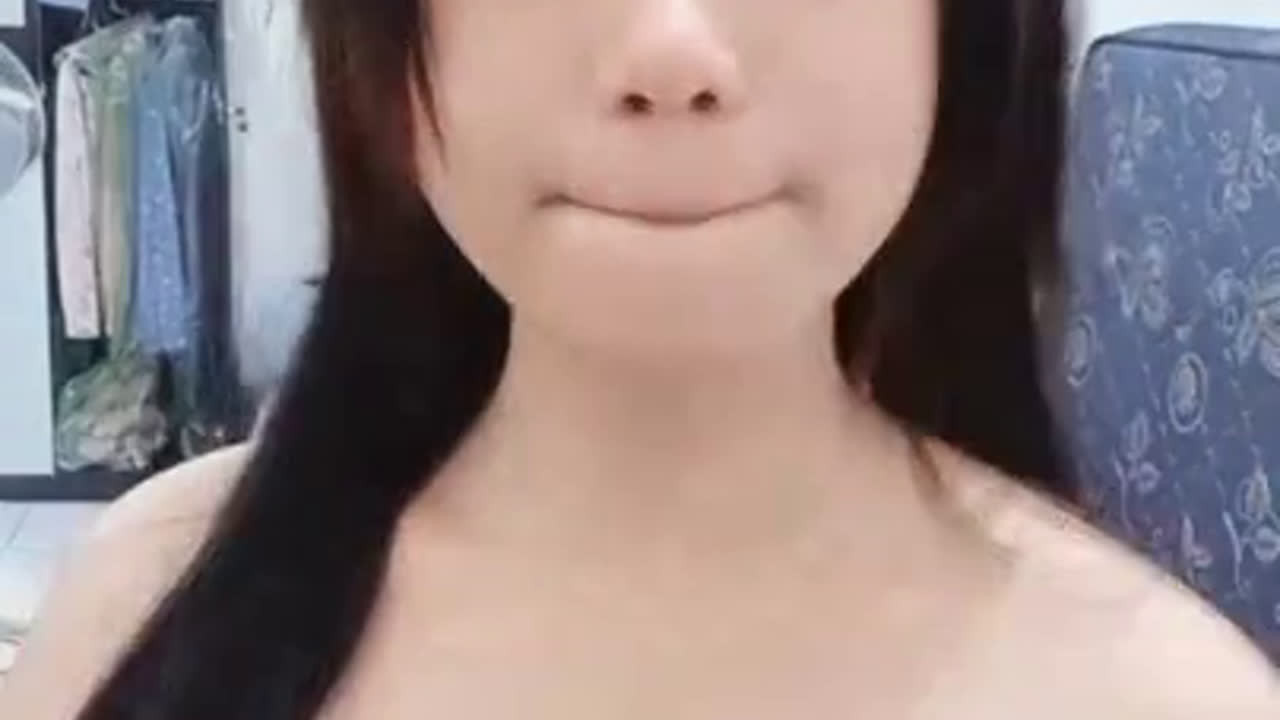 Cewe Imut Live Telanjang Goyang HOT