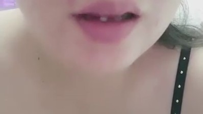 Janda Montok Toket Mulus Bling2