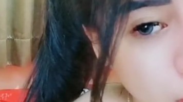 Cece Cantik Mangolive