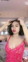 Host Cantik Goyang Striptis Uting Coklat